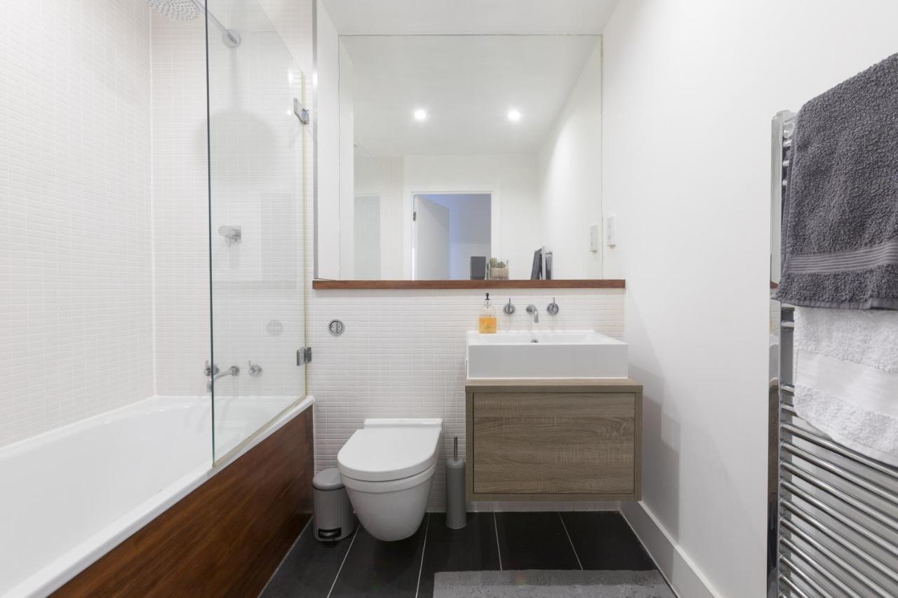 Apartamento Luxury 2-bed Flat Parking And Close To The Tube