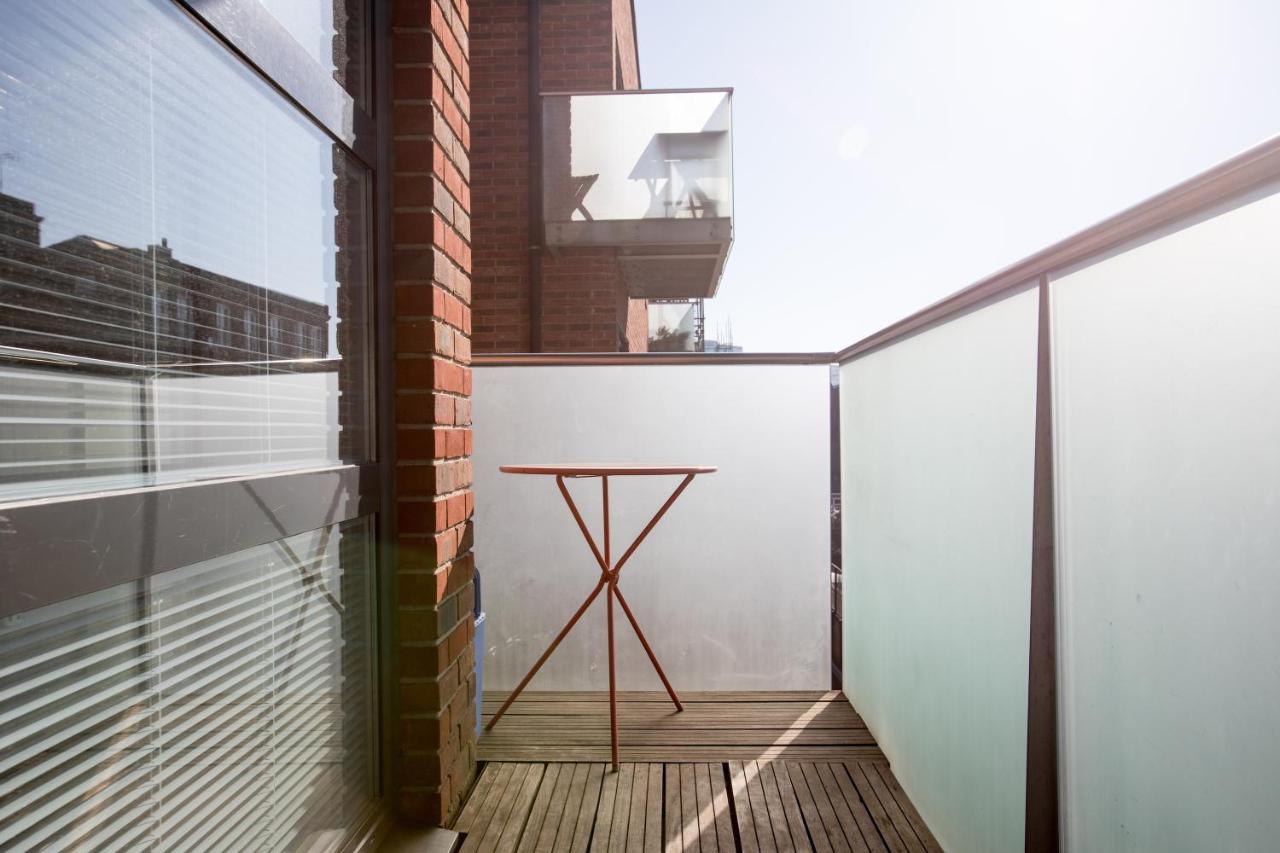 Luxury 2-bed Flat Parking And Close To The Tube Apartamento